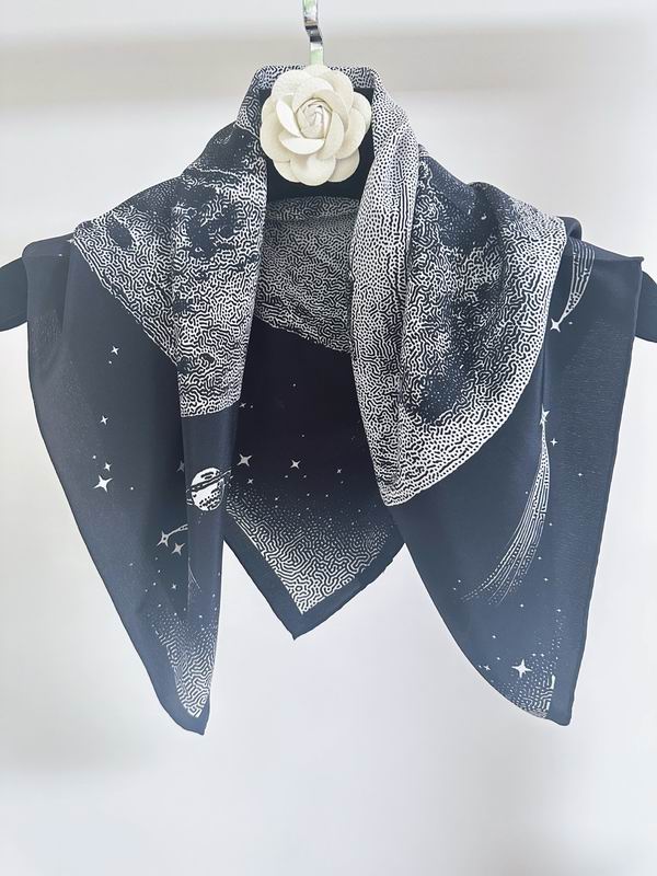 Hermes silk Scarf 70X70cm E071110